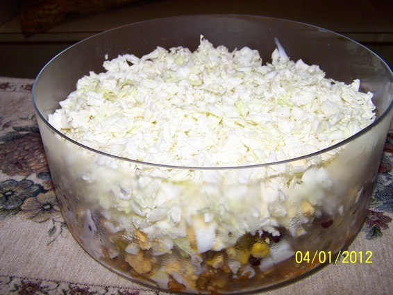 salatka_warstwowa_z_miesem_i_pieczarkami