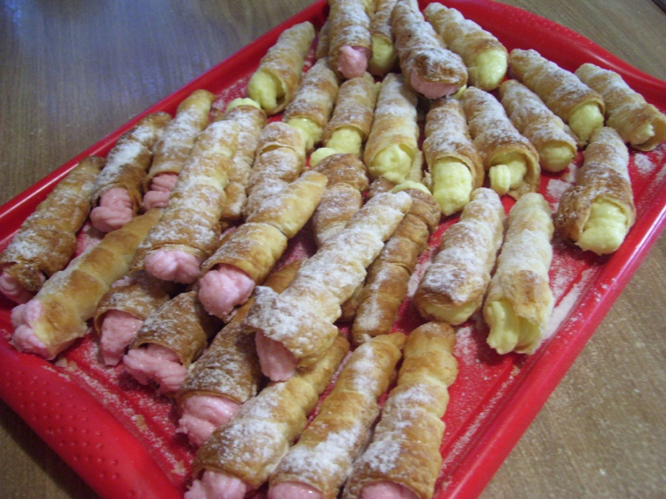 rurki_z_krem_cytrynowym_i_truskawkowym