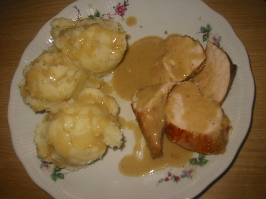 piersi_z_kurczaka_z_sosem_grzybowym_i_ziemniaczanym_pure