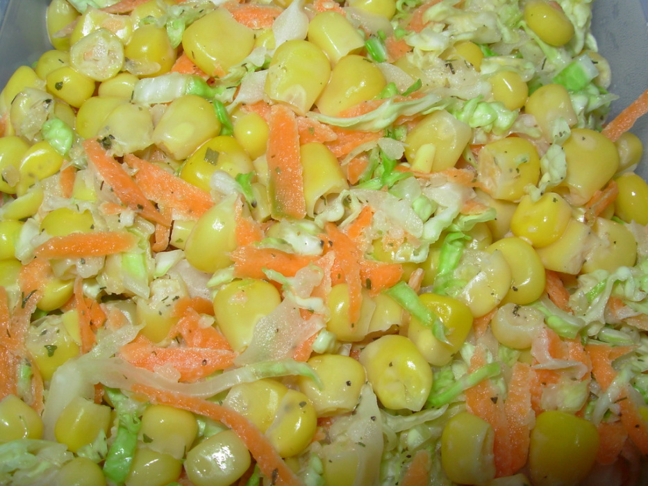 surowk_z_kukurydza_i_marchewka