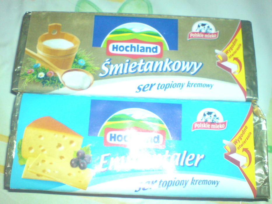 zupa_emmentalerowo_smietankowa_z_pulpecikami_i_makaronem