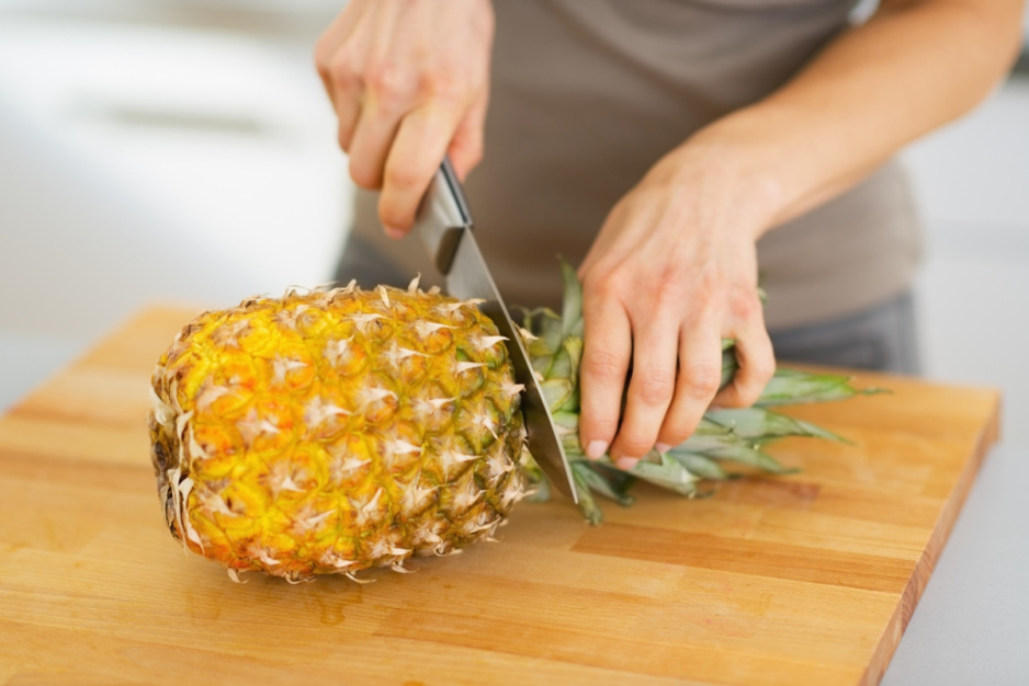 Jak obrać ananasa