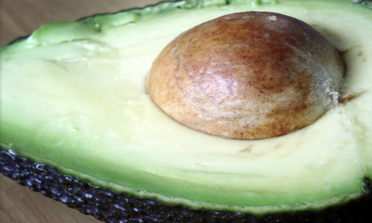 pestka awokado właściwości