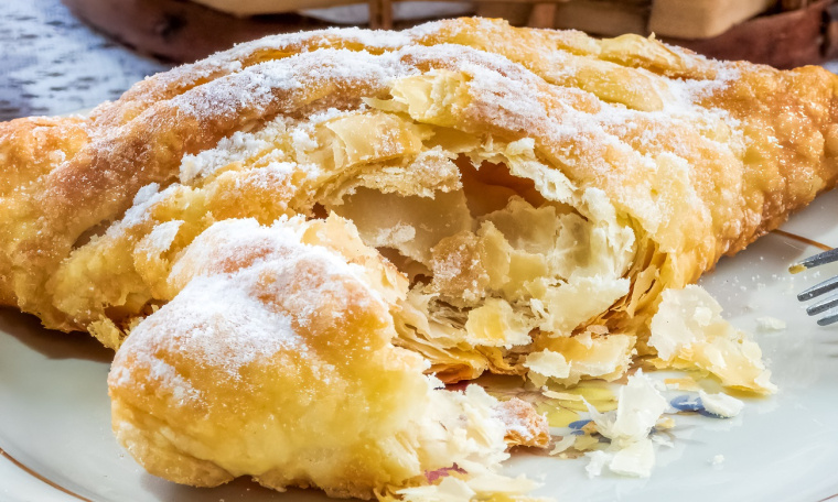 kieszonki z ciasta francuskiego przepis