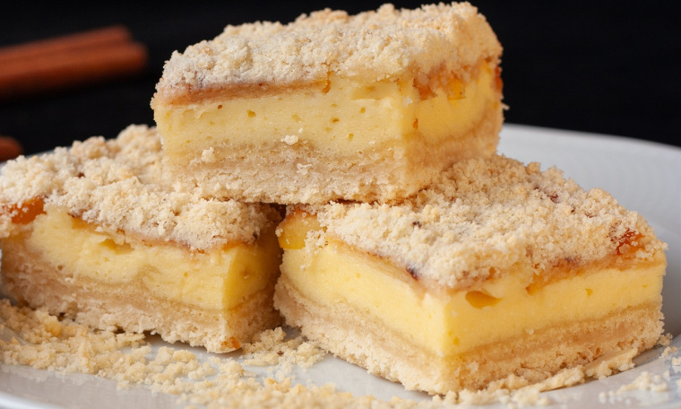 kruche ciasto z budyniem