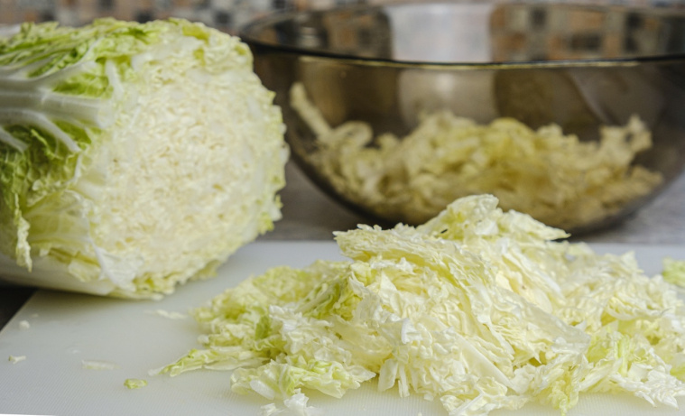 surówka z kapusty pekińskiej przepis