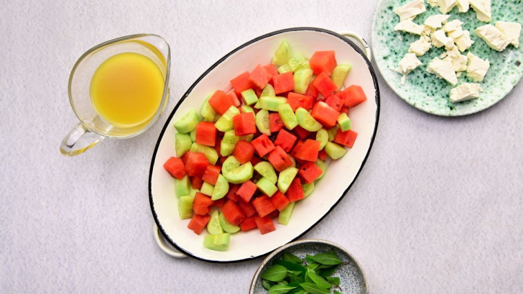 sałatka z arbuzem i ogórkiem - arbuz i ogórek