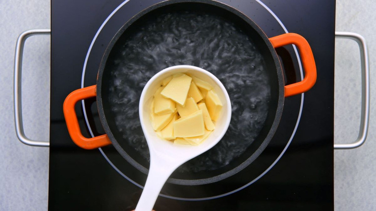 Ciasto z borówkami amerykańskimi i serkiem mascarpone - biała czekolada