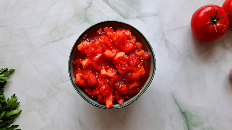 fasolka szparagowa w sosie pomidorowym - krok 4