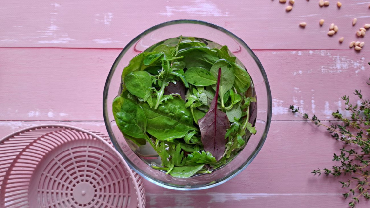 sałatka z grillowanymi morelami - krok 1