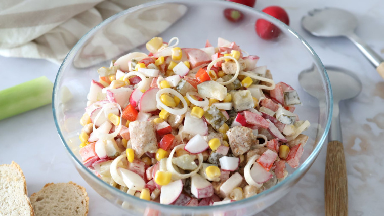 Sałatka bankietowa - prezentacja dania