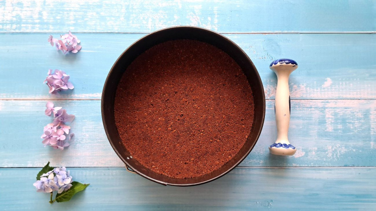 sernik na zimno z borówkami - krok 3