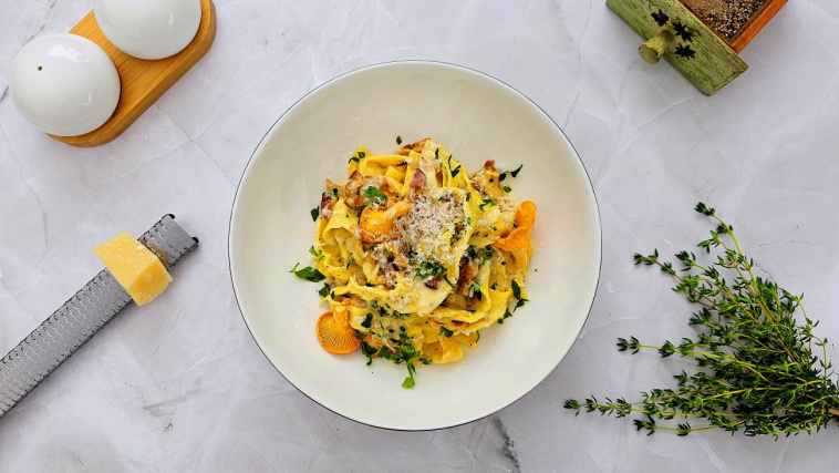 makaron z kurkami i boczkiem - krok 9