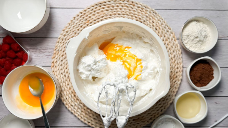 szybkie ciasto z malinami i mascarpone - składniki