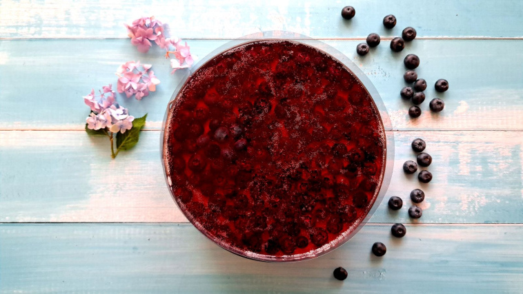 sernik na zimno z borówkami - krok 8