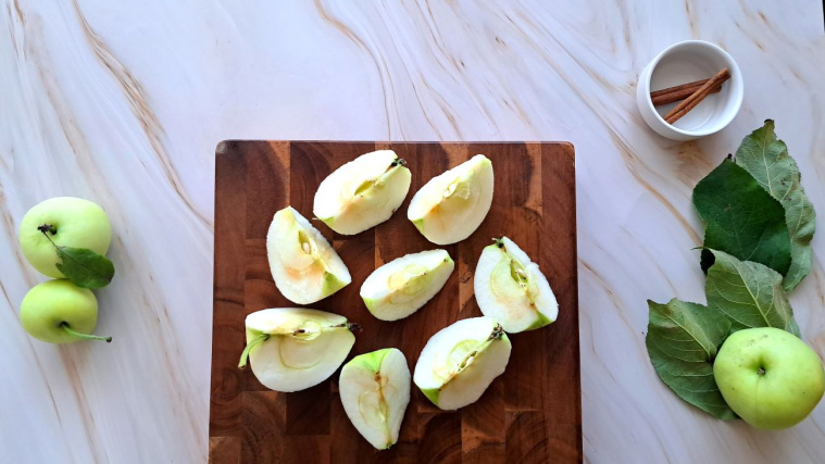 szarlotka z papierówek - krok 4