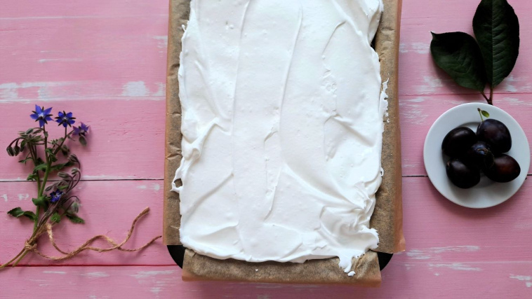 ciasto pleśniak ze śliwkami - krok 7