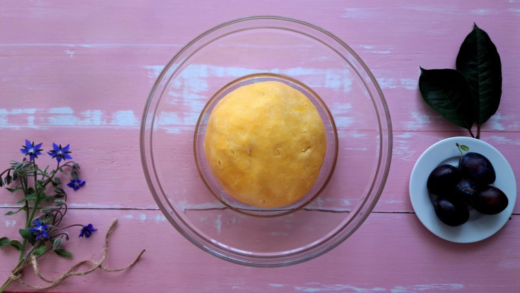 ciasto pleśniak ze śliwkami - krok 2