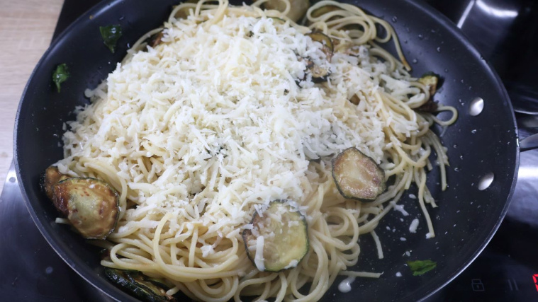 spaghetti alla nerano - krok 4