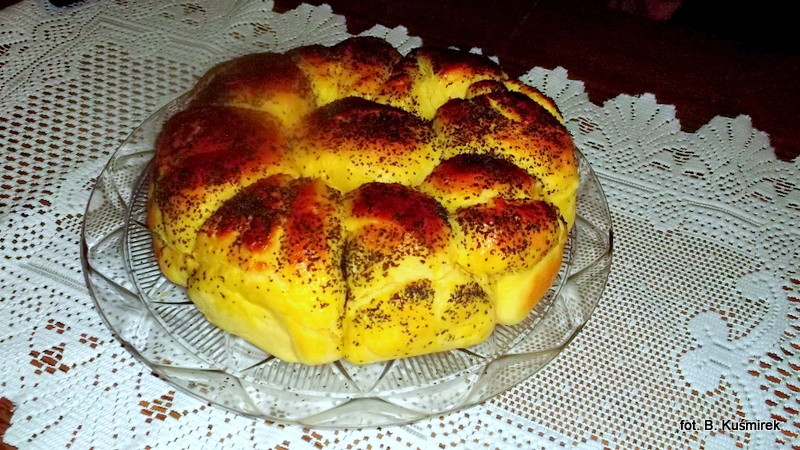 buleczki_drozdzowe_z_makiem