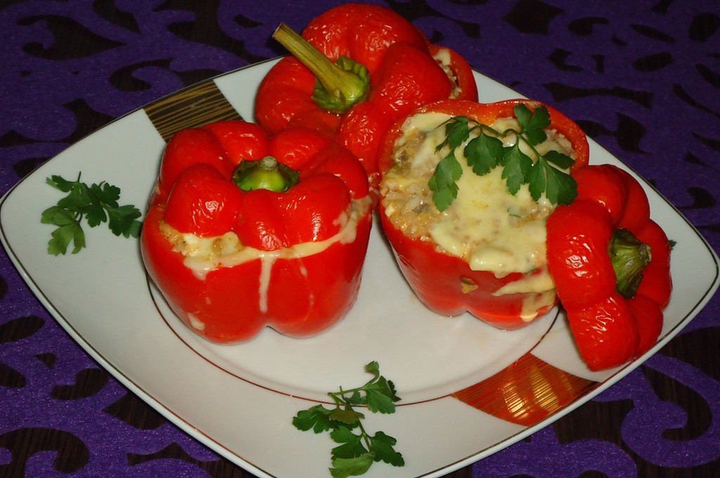 papryka_faszerowana_miesem_pieczarkami_i_serem_feta