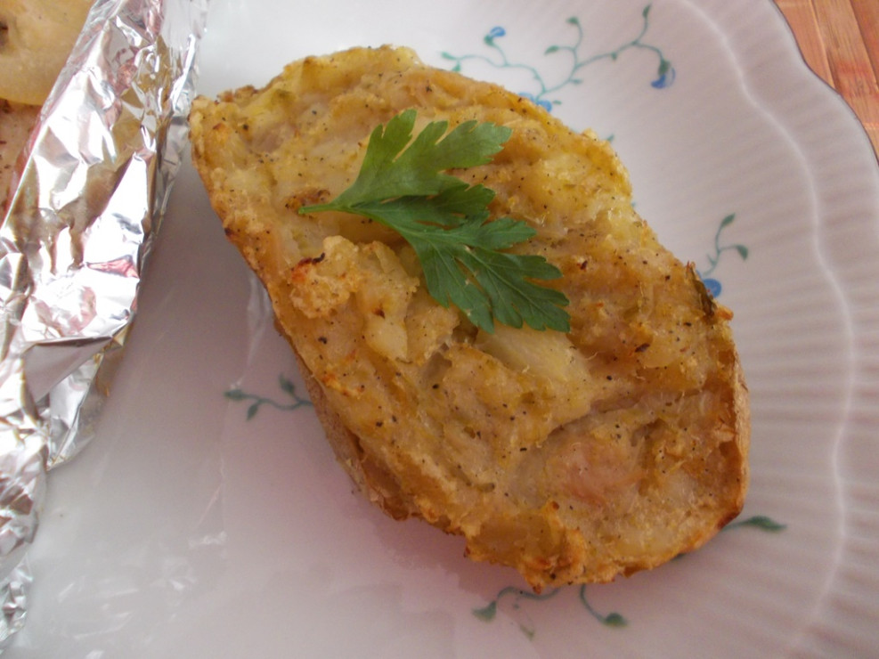 Podwójnie zapiekane, faszerowane, ziemniaki w mundurkach