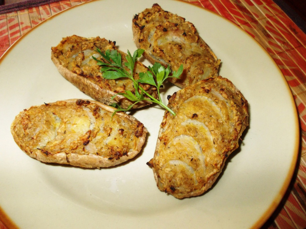 podwojnie_zapiekane_faszerowane_ziemniaki_w_mundurkach