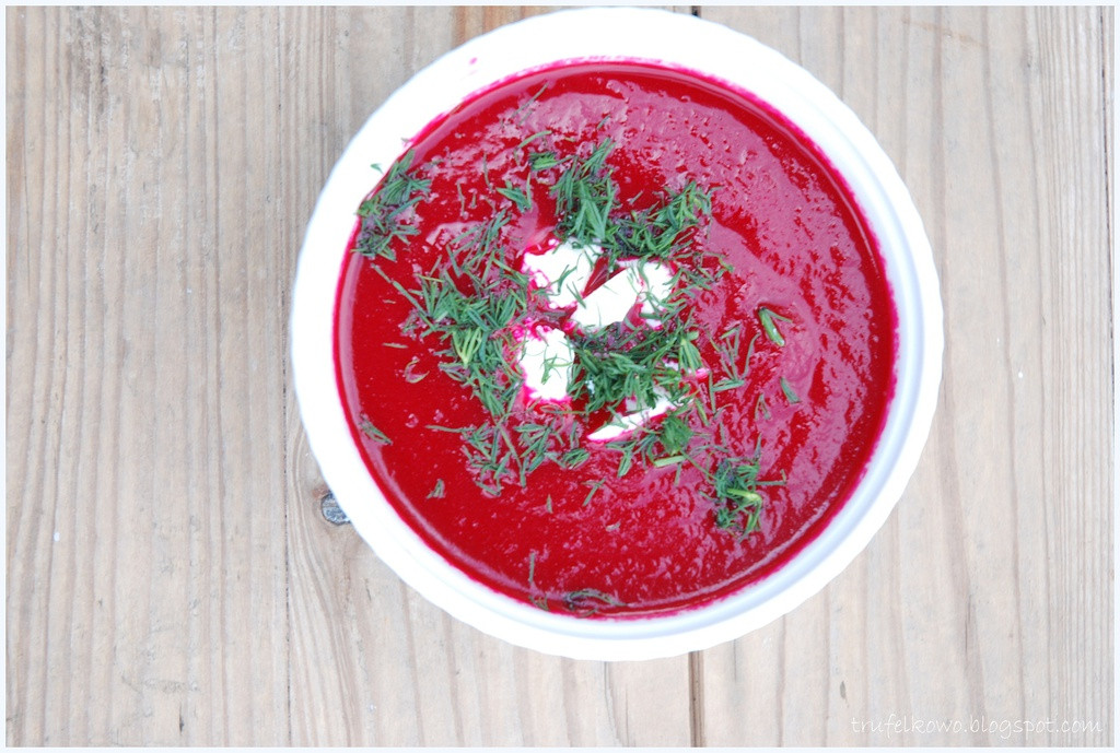 zupa krem z pieczonych buraków