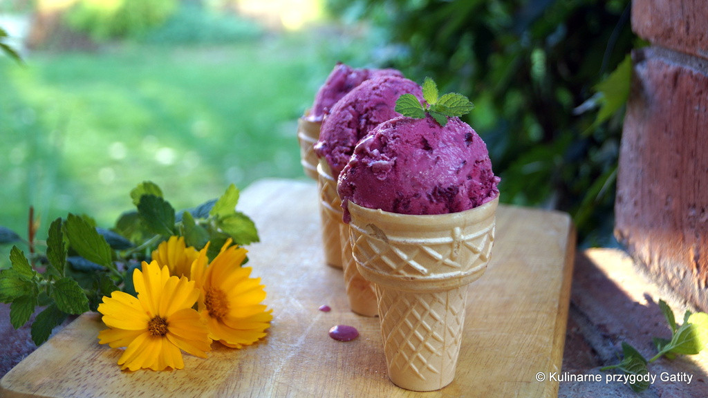 Domowe lody wiśniowe