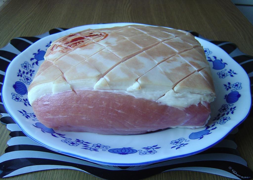 pieczen_wieprzowa_z_chrupiaca_skorka