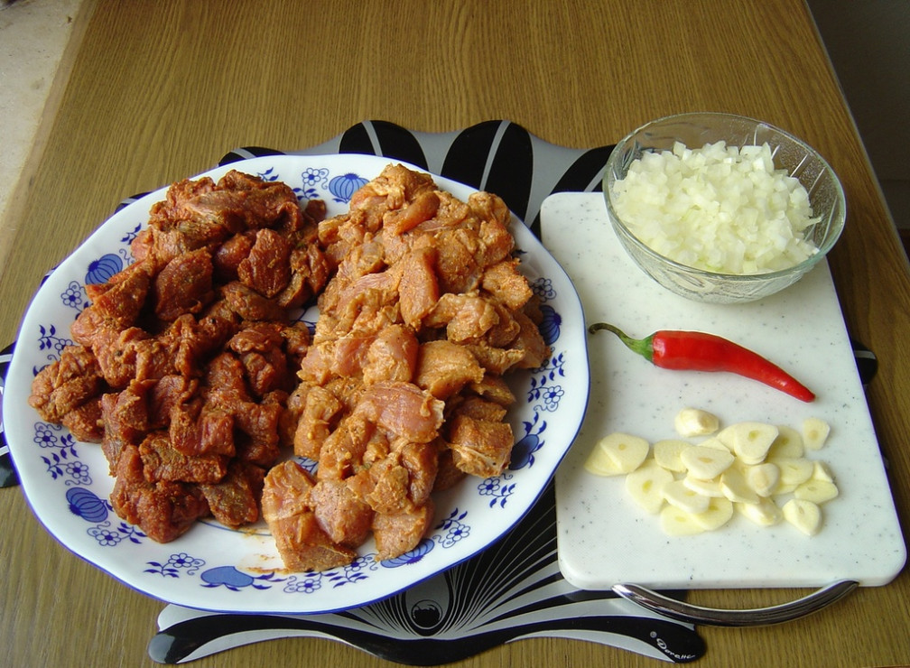 gulasz_wolowo_wieprzowy