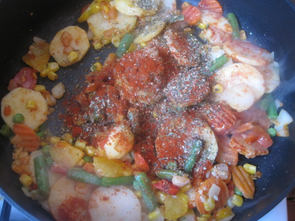 pikantna_zupa_rybna_z_ryb_mieszanych_i_warzyw