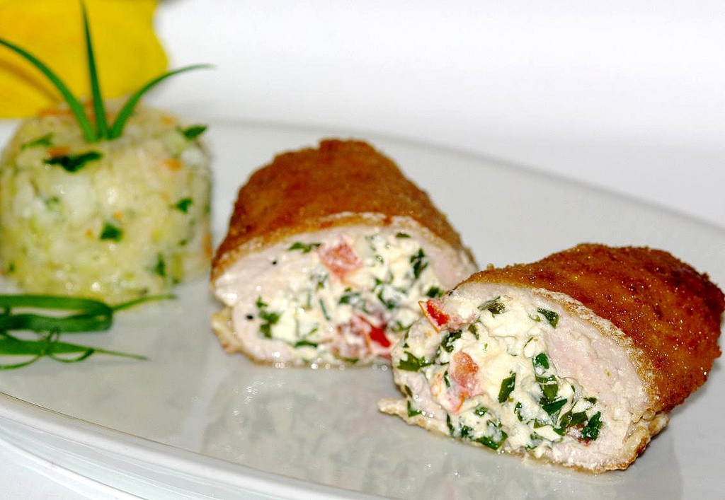 Roladki z fetą i pomidorem