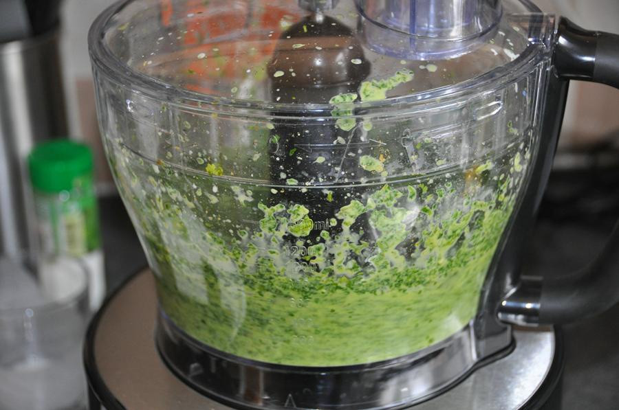 pikantny_dip_z_kolendry