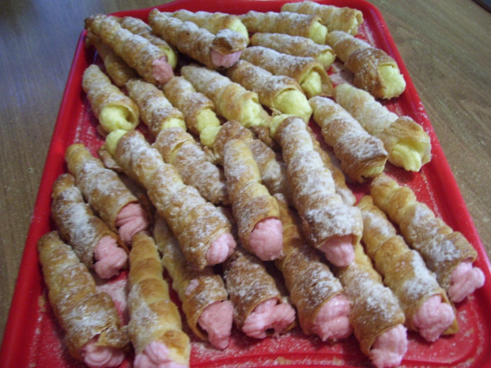 rurki_z_krem_cytrynowym_i_truskawkowym