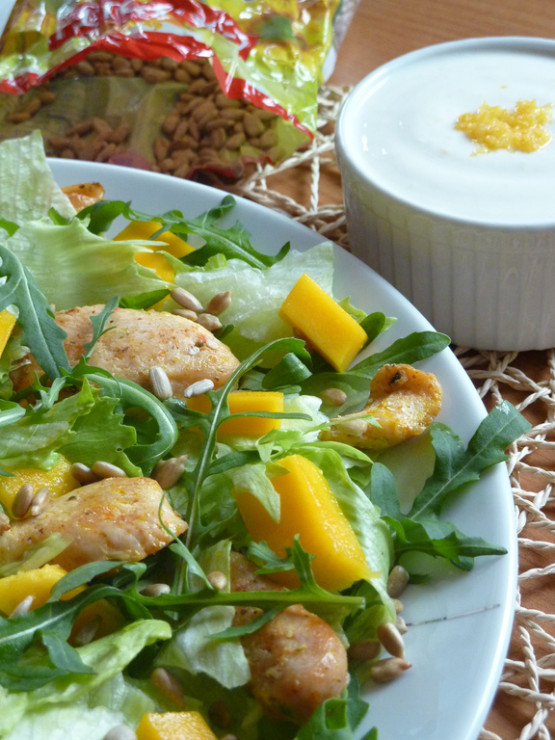 Sałatka z kurczakiem i mango