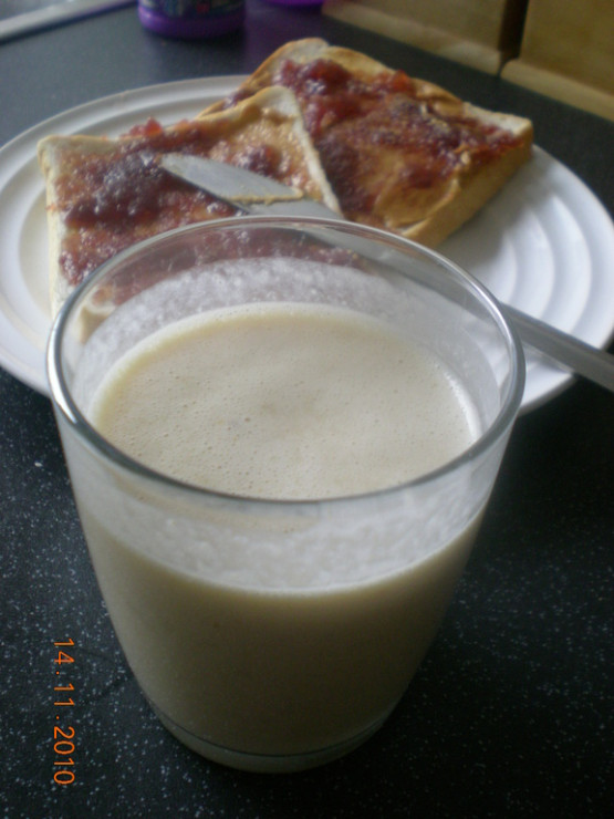 smoothie_z_banana_z_maslem_orzechowym