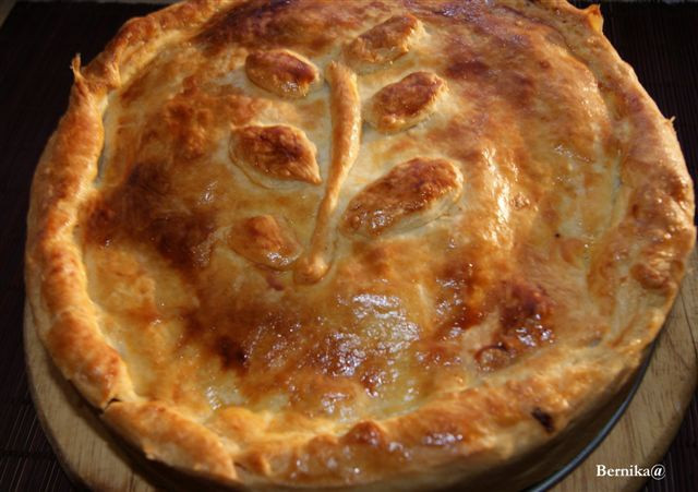 Kulebiak z mięsno-kapuścianym farszem