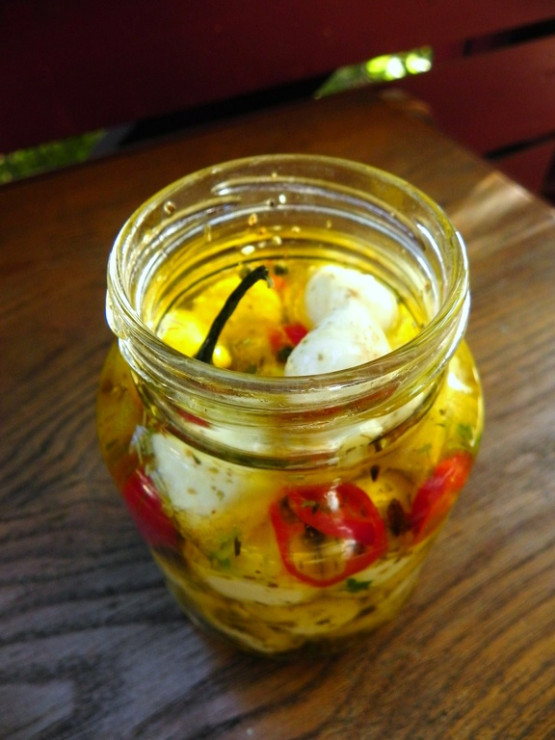 mini_mozzarelki_marynowane_w_oliwie