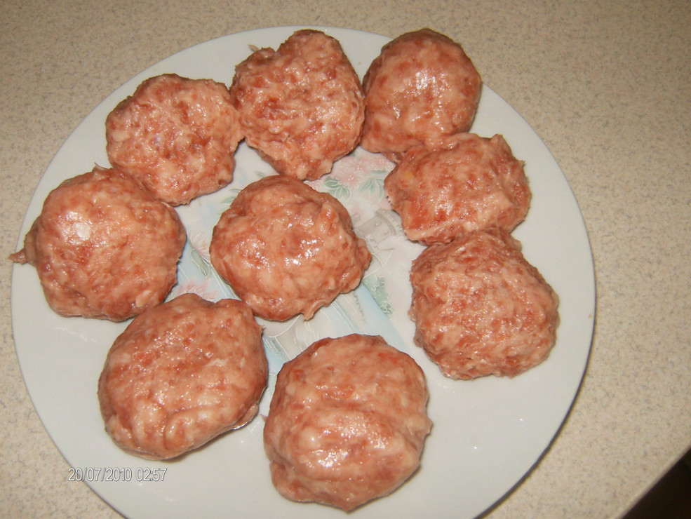 kulki_miesne_w_sosie_pieczeniowym