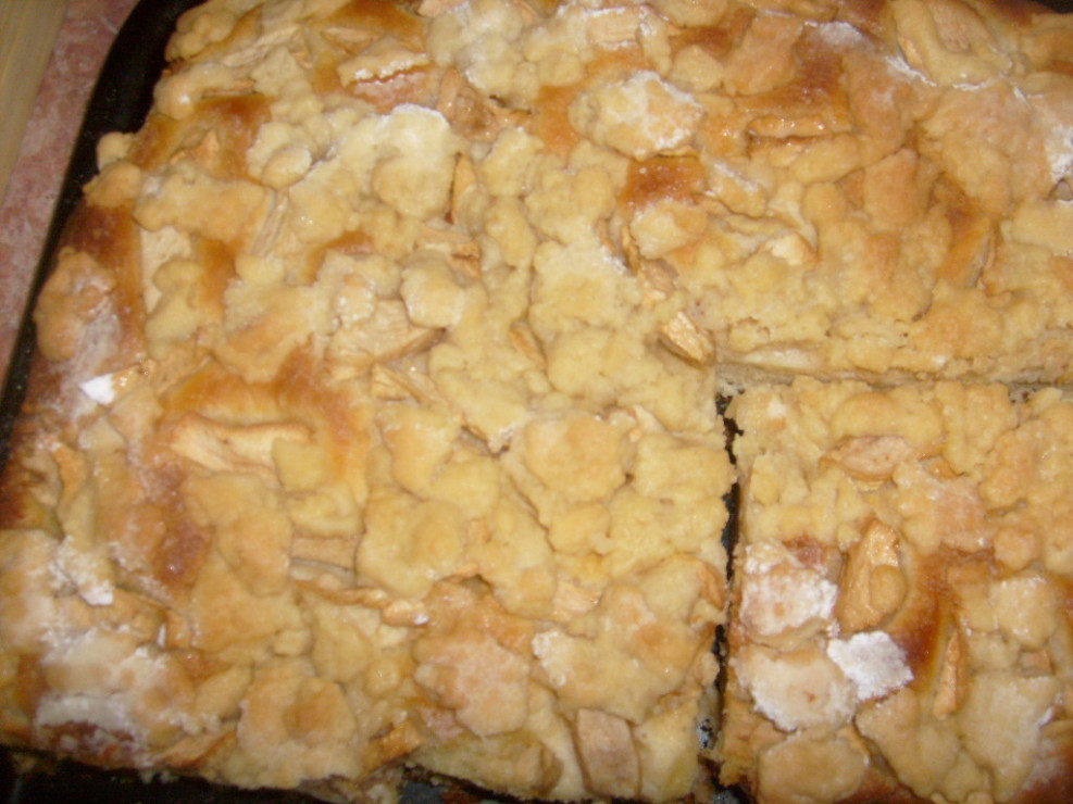 Drożdżówka z Jabłkami i Kruszonką