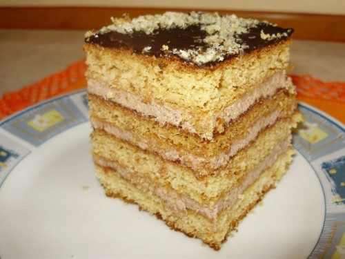 Placek miodowy z masą grysikową