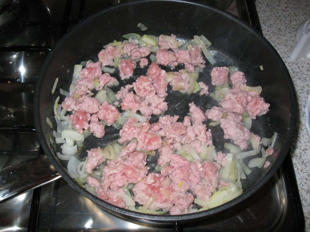 makaron_penne_z_miesem_w_sosie_slodko_kwasnym