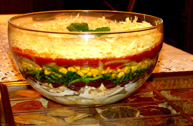 Sałatka warstwowa