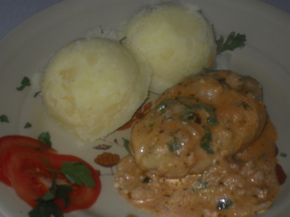 Zrazy  w sosie pomidorowym