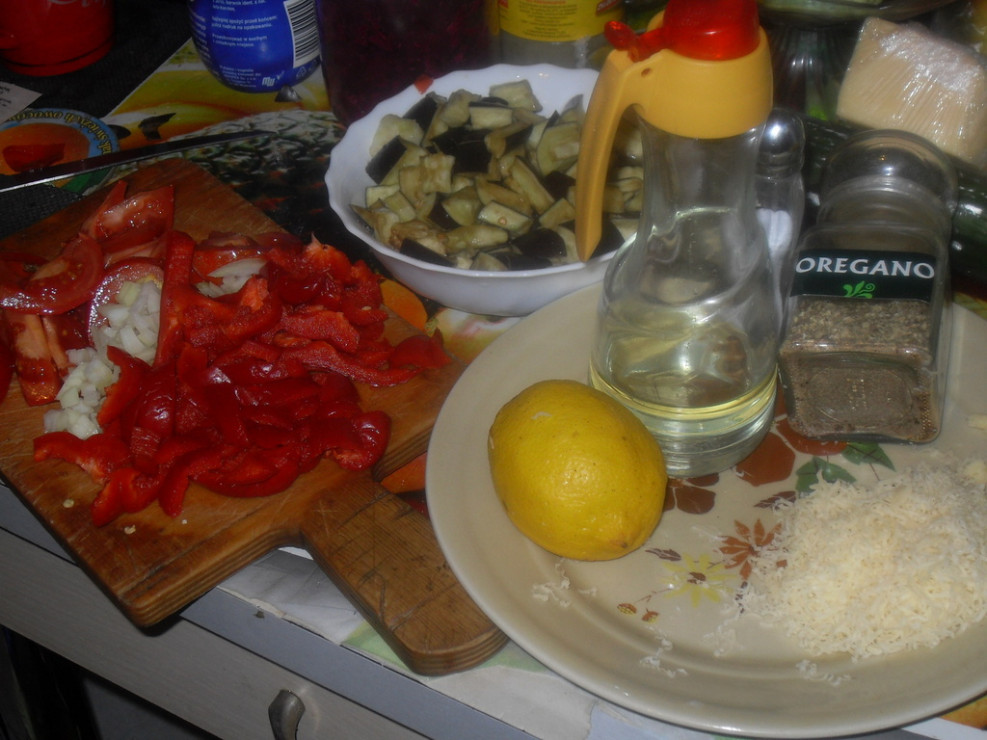 salatka_z_baklazanow_pomidorow_i_papryki