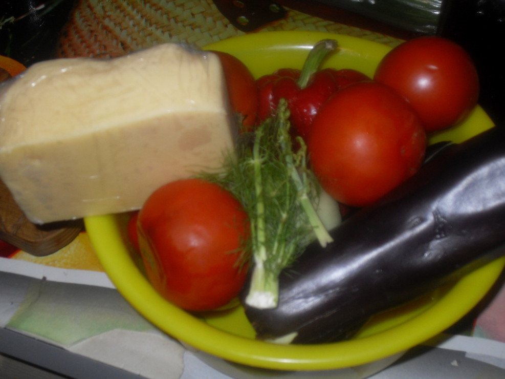 salatka_z_baklazanow_pomidorow_i_papryki