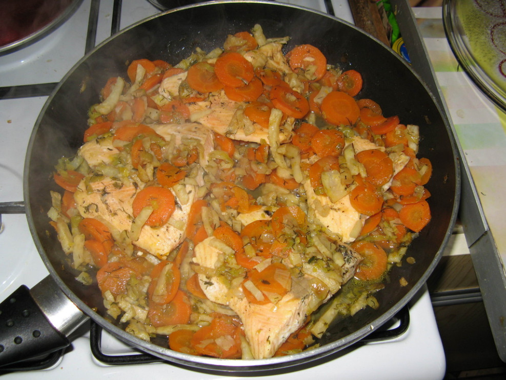 ryba_duszona_na_warzywach