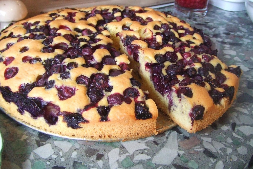 Ciasto ucierane z borówkami amerykańskimi