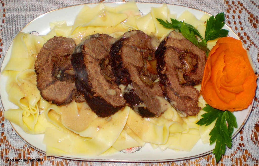 Sarnina pieczona z marynaty :